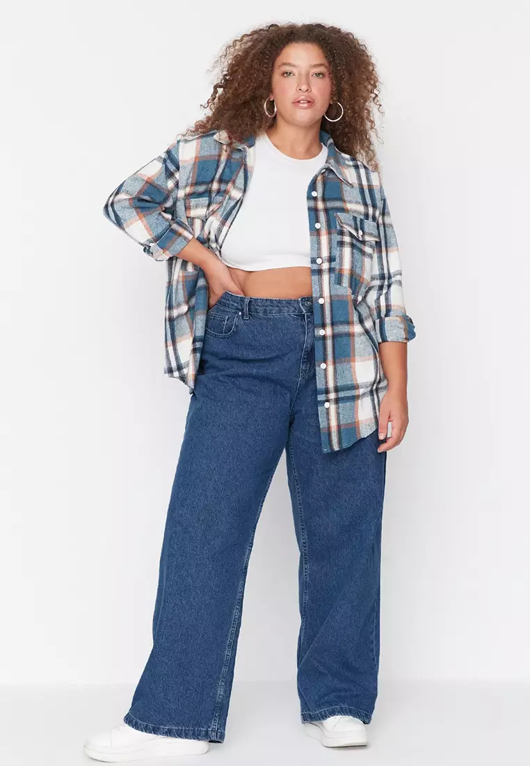 Plus Size Wide Legs Jeans