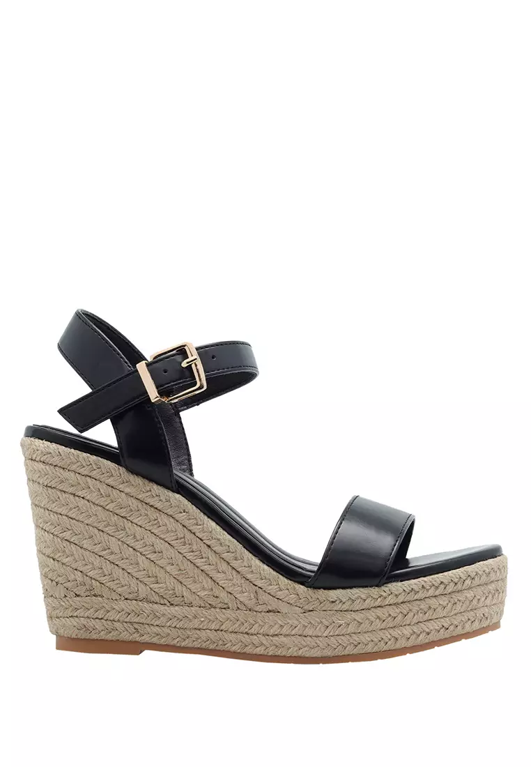 Discount on Kenneth Cole  shoes - SKU: Penny Wedge