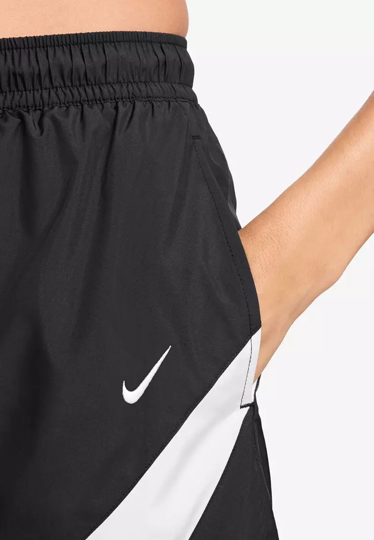 ★★Nike★★ Sportswear Classic Woven Mid-Rise Shorts W Blac Sportswear Classic Woven Mid-Rise Shorts by Nike Online
