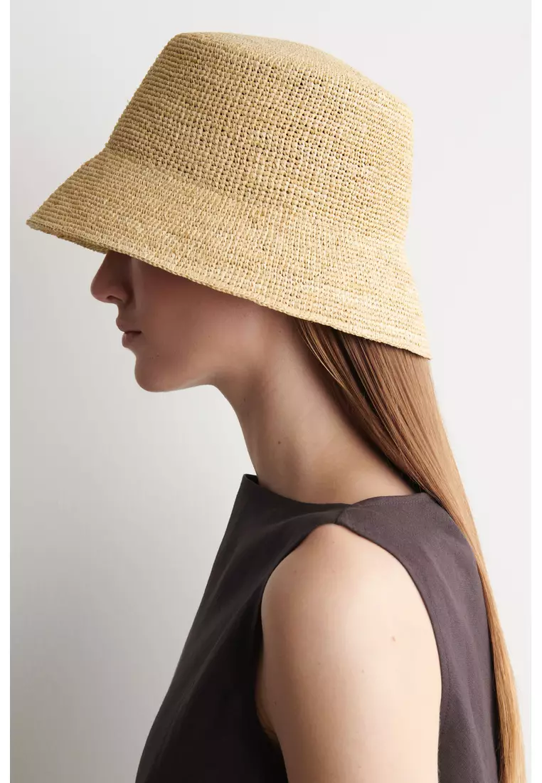 RAFFIA BUCKET HAT