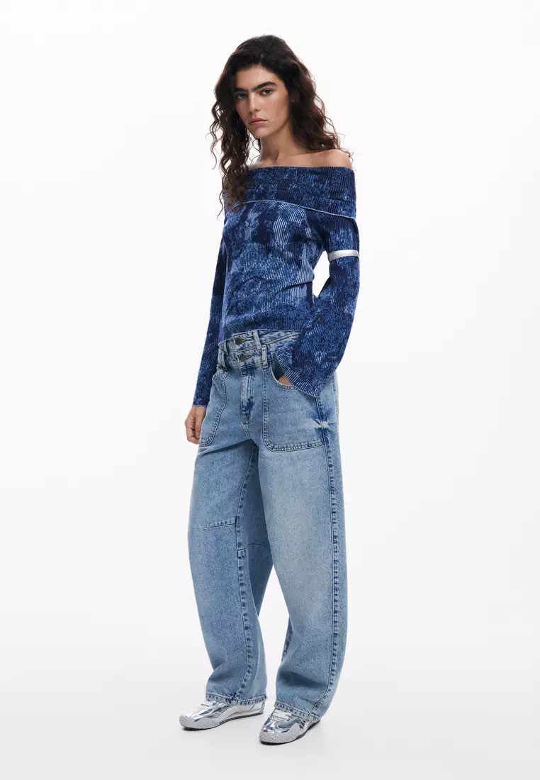Boat neck sweater