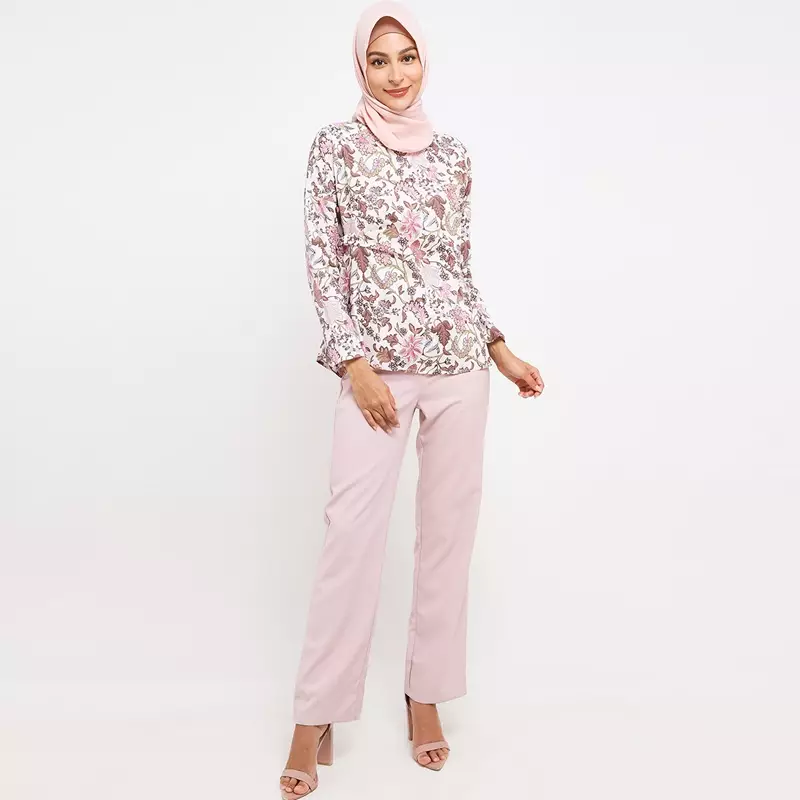 Nena Assymetrical Blouse In Beige Floral Print