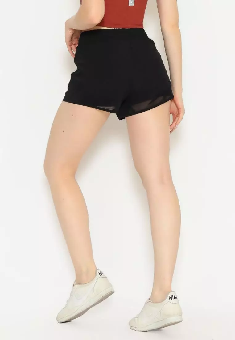 Fitwear - Celana Pendek + Inner Olahraga Wanita KEIRA KEEP RUNNING - BLACK