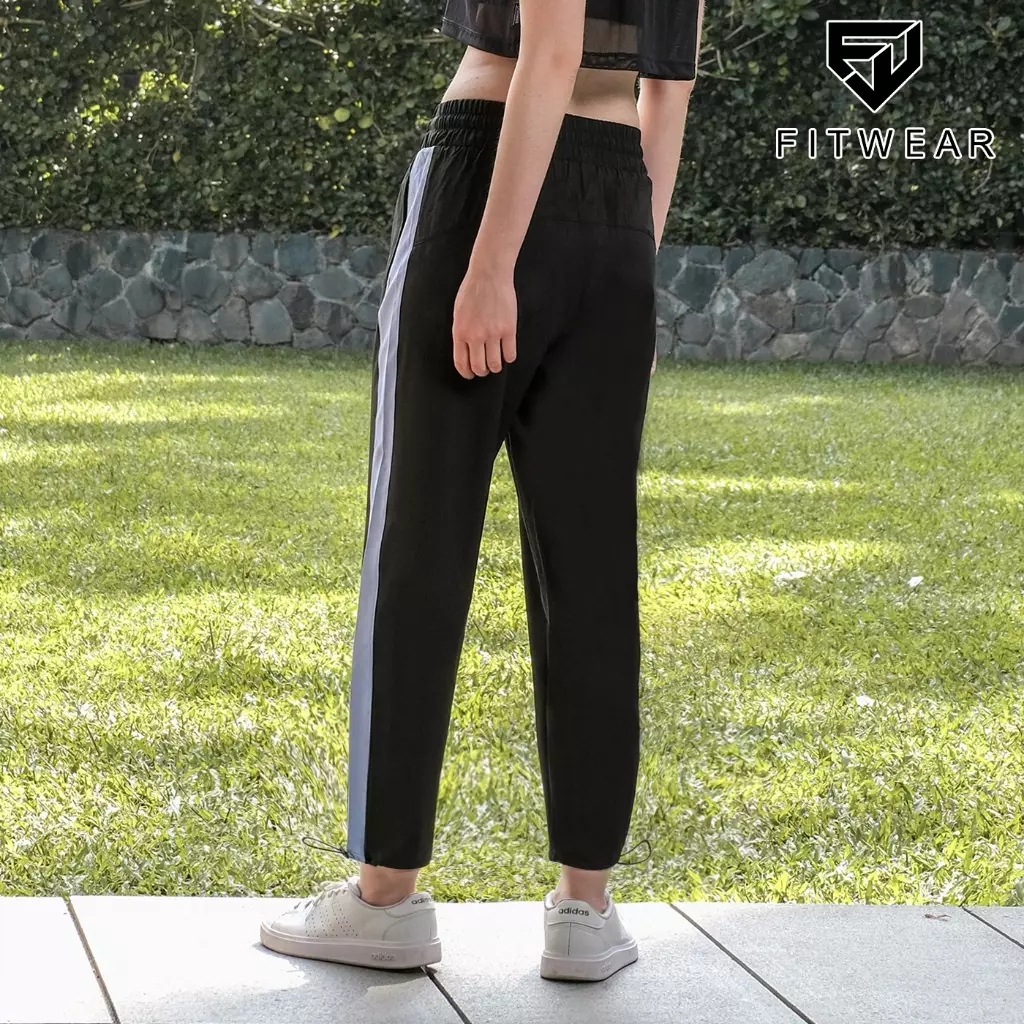 Fitwear Jogger Olahraga Wanita LEONA LIST SERUT POCKET DRYFIT OVERSIZE - BABY BLUE