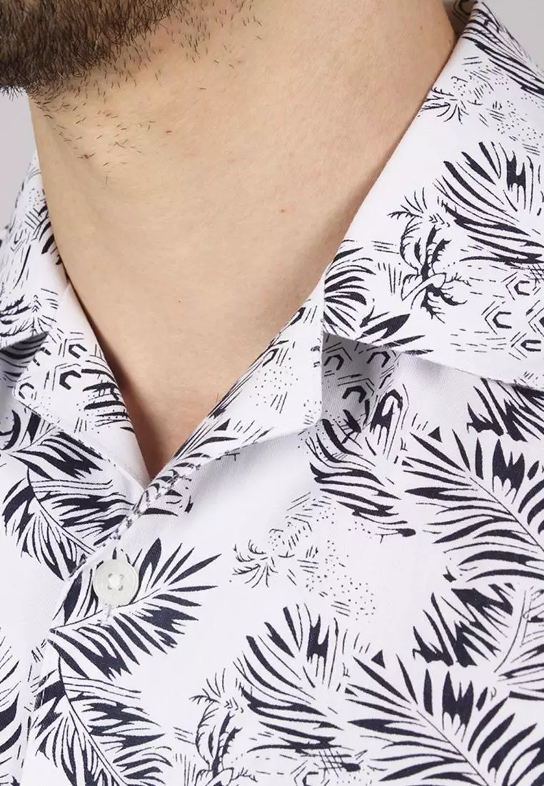 Kemeja Ethan White Lengan Pendek Print Zebb White