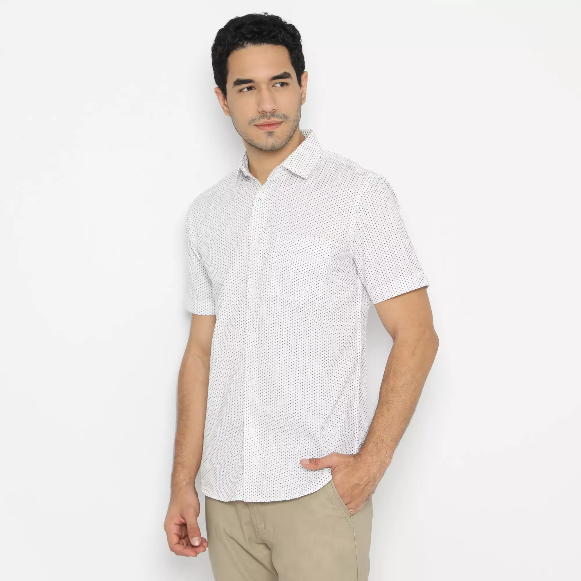 Platini Kemeja Motif Pria Lengan Pendek Katun Putih 132118
