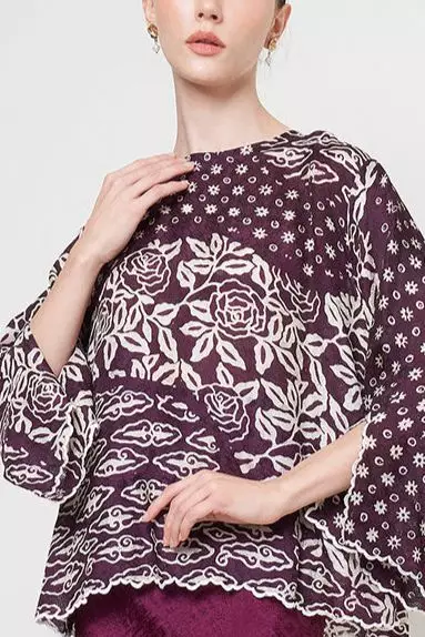 Senjana Set In Burgundy