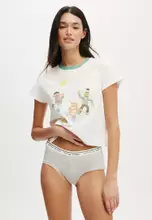 Licensed/Bert And Ernie Skating Fun