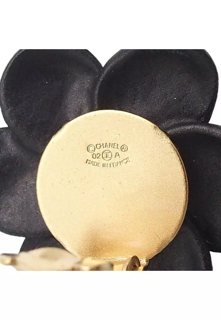 Pre-Loved Chanel Cc Resin Rhinestone Camellia Clip On Earrings