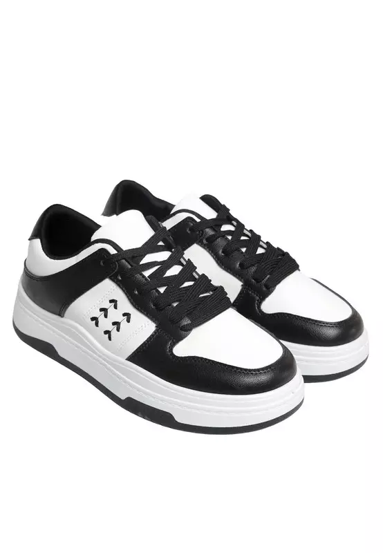 Dr. Kevin Sepatu Wanita Kets Casual Fashion Trendy Sneaker Tali 581-010