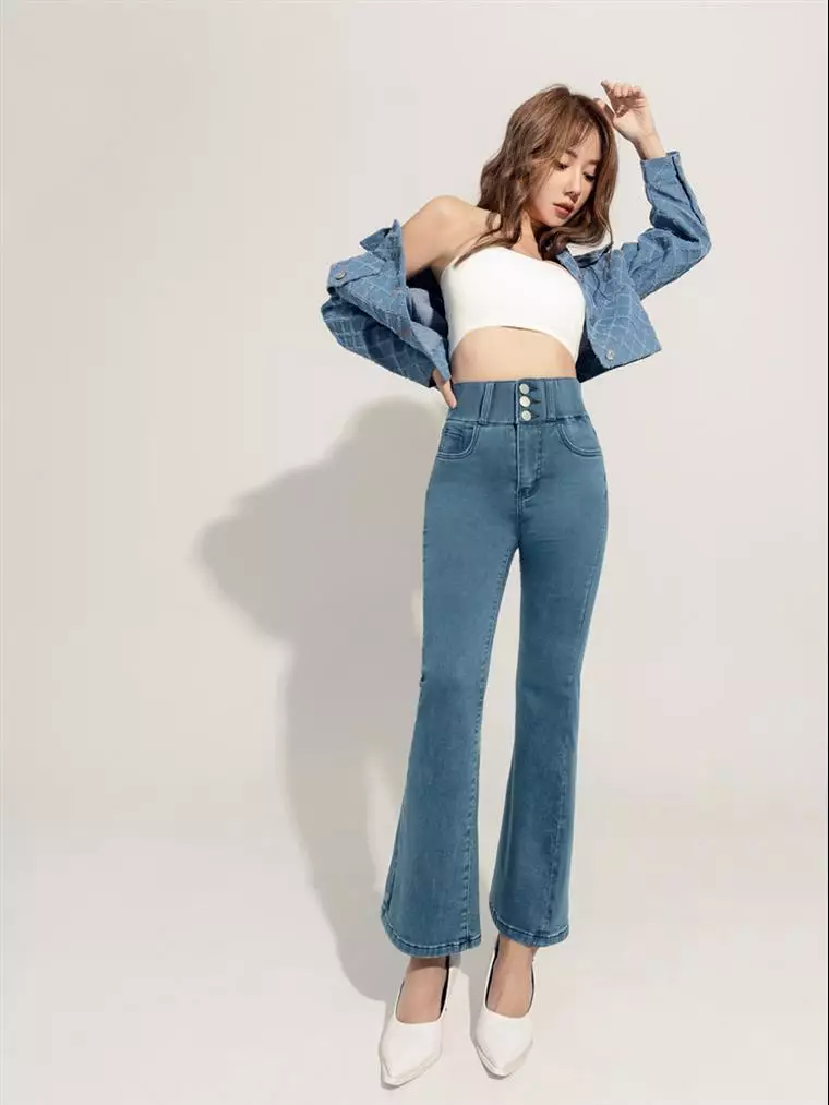 Buy OBSTYLE Visual Slim -5KG．Styling Buttoned Elastic Denim Bell-bottom ...
