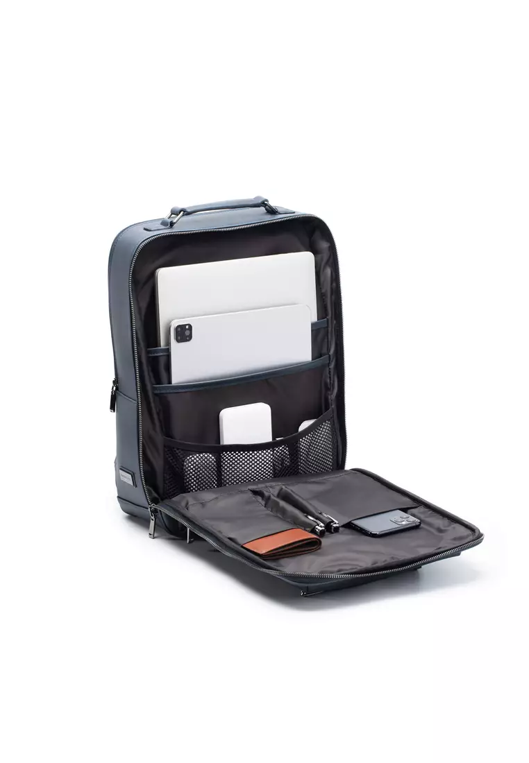 Navy Explorer Light Backpack Plus