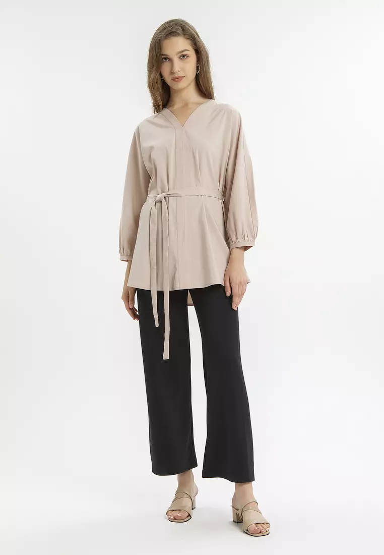 Minimal Bitna Blouse Latte