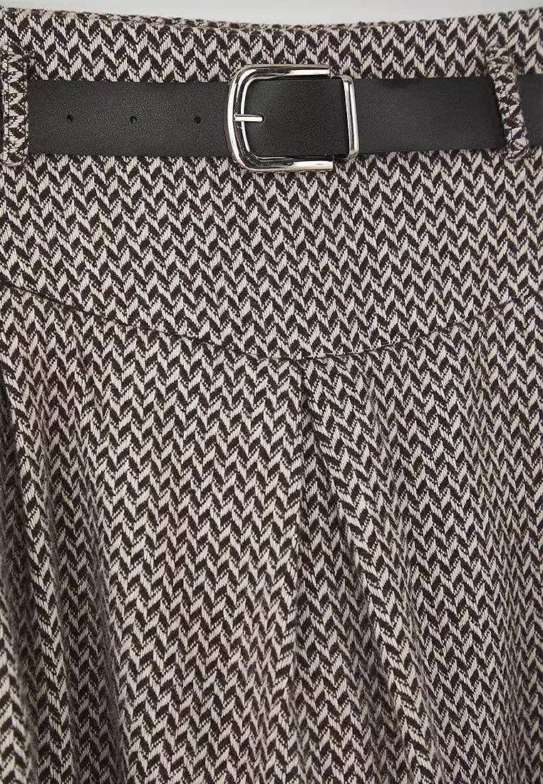 Plus Size Belted Skort