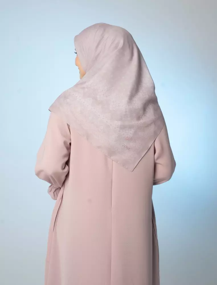 ZOLA Scarf Sand - Kerudung Hijab Segiempat Motif With Pouch Ziplock - Bahan Poly Fine - Ukuran 110x110