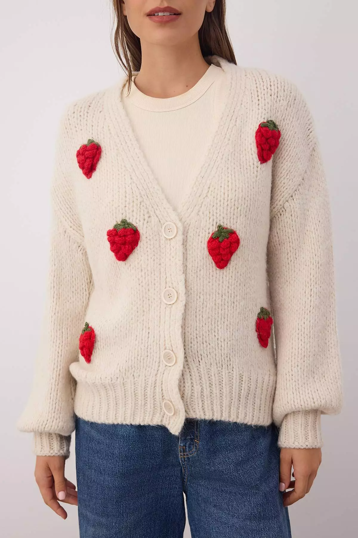 Stone Soft Texture Fruit Embroidered Wide Pattern Knitwear Cardigan Twoaw26Hi00117
