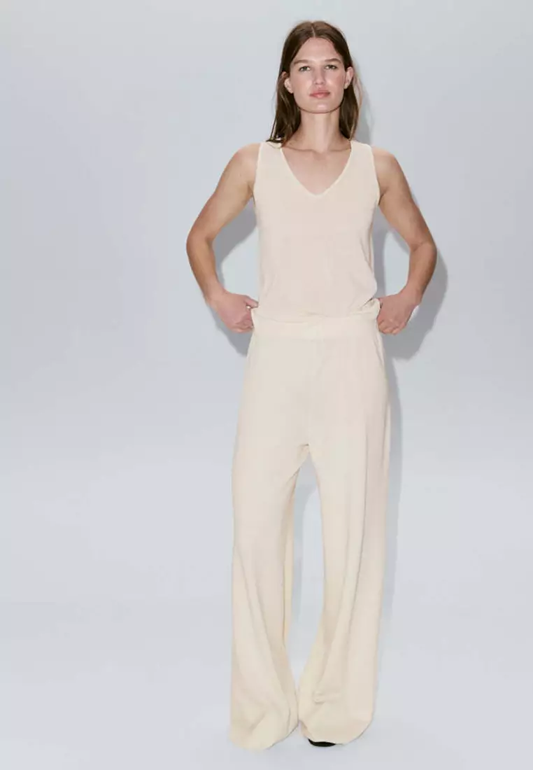 Straight-Fit Trousers With Elastic Waist