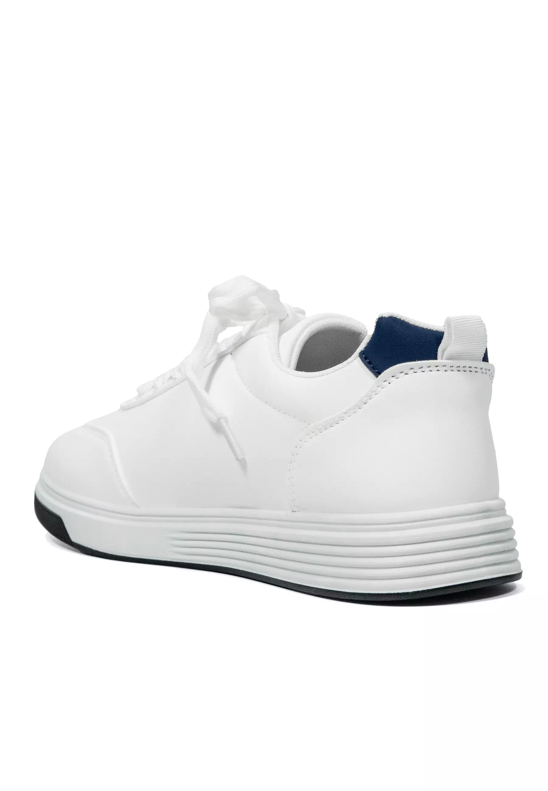 Dr. Kevin Sepatu Sneakers Kasual Pria Kets Kulit 881-006