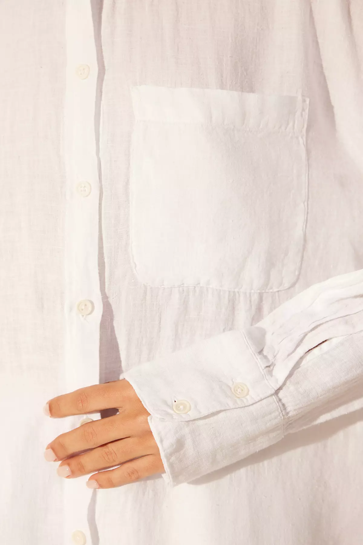 White 1% Linen Pocket Detailed Oversized Shirt Twoss26Go39