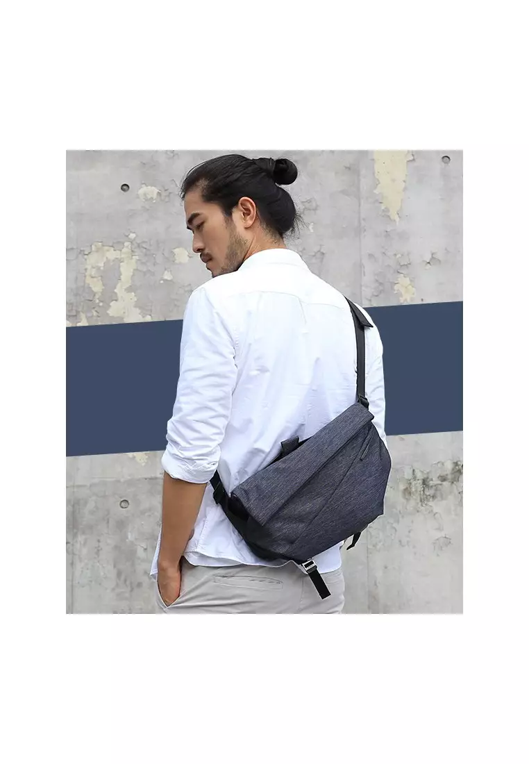 用途多變‧潮流隨身‧R1 時尚斜孭袋-牛仔靛藍