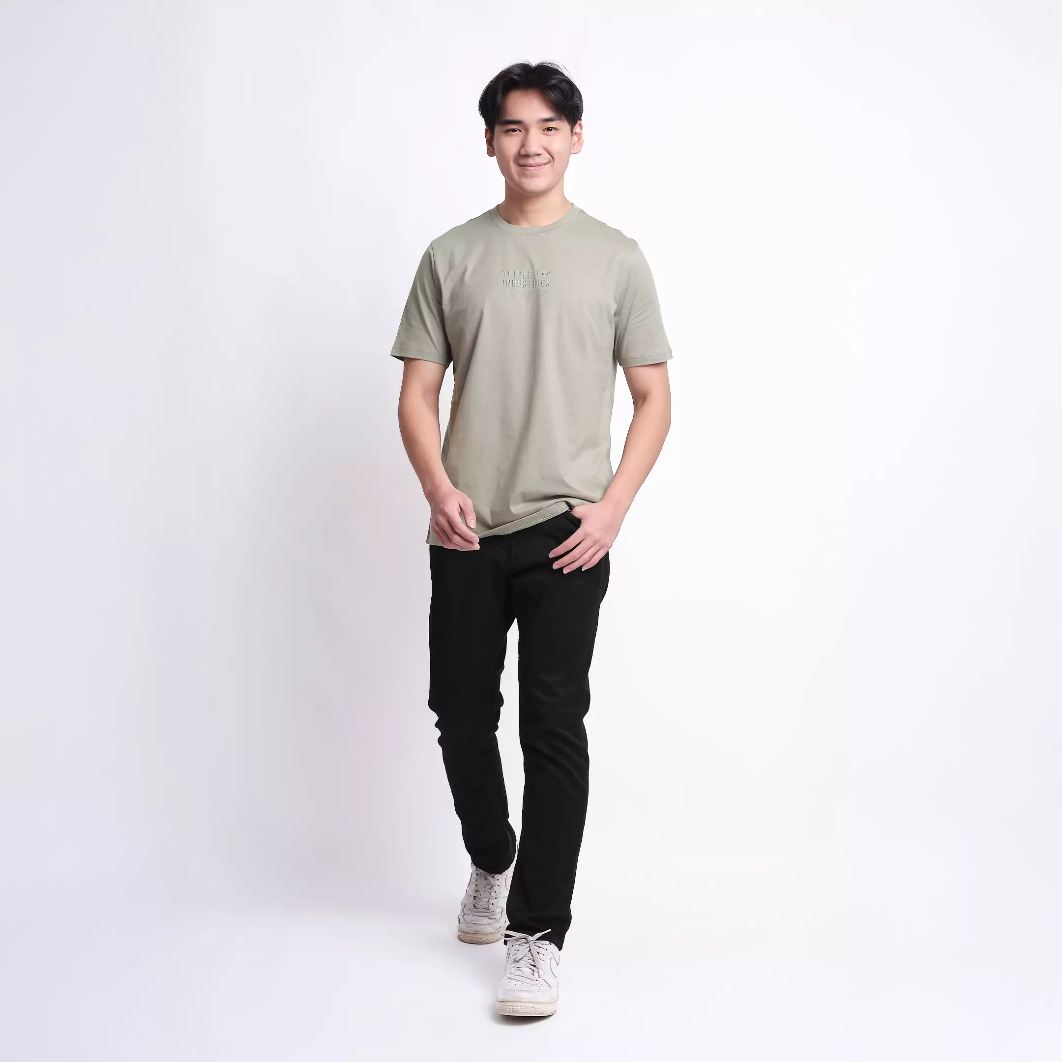 TRIPLE Kaos Reguler Fit (YTS 136) Warna Light Olive