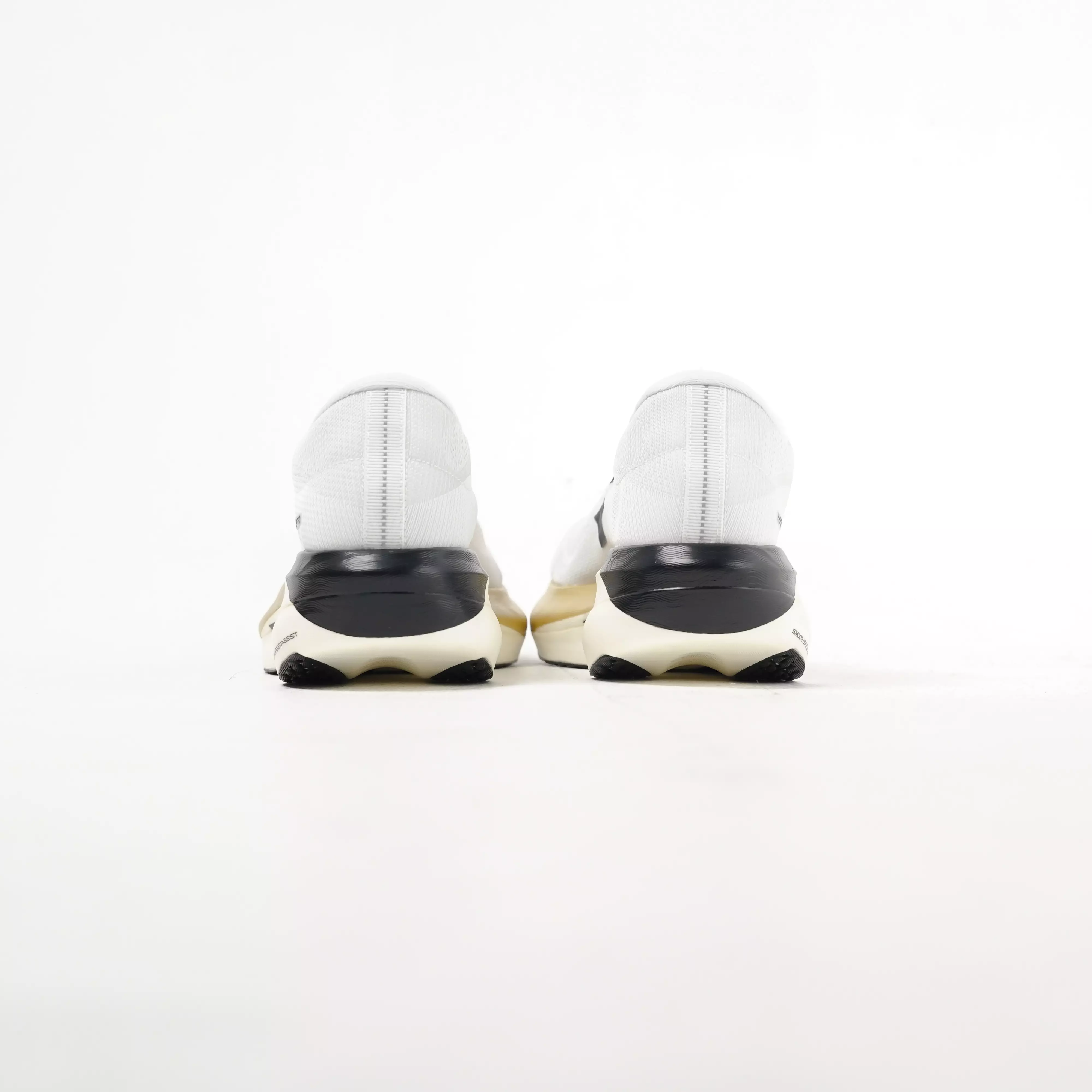 Sepatu MIZUNO HYPERWARP PRO GOLD WHITE SNEAKER 100% ORIGINAL