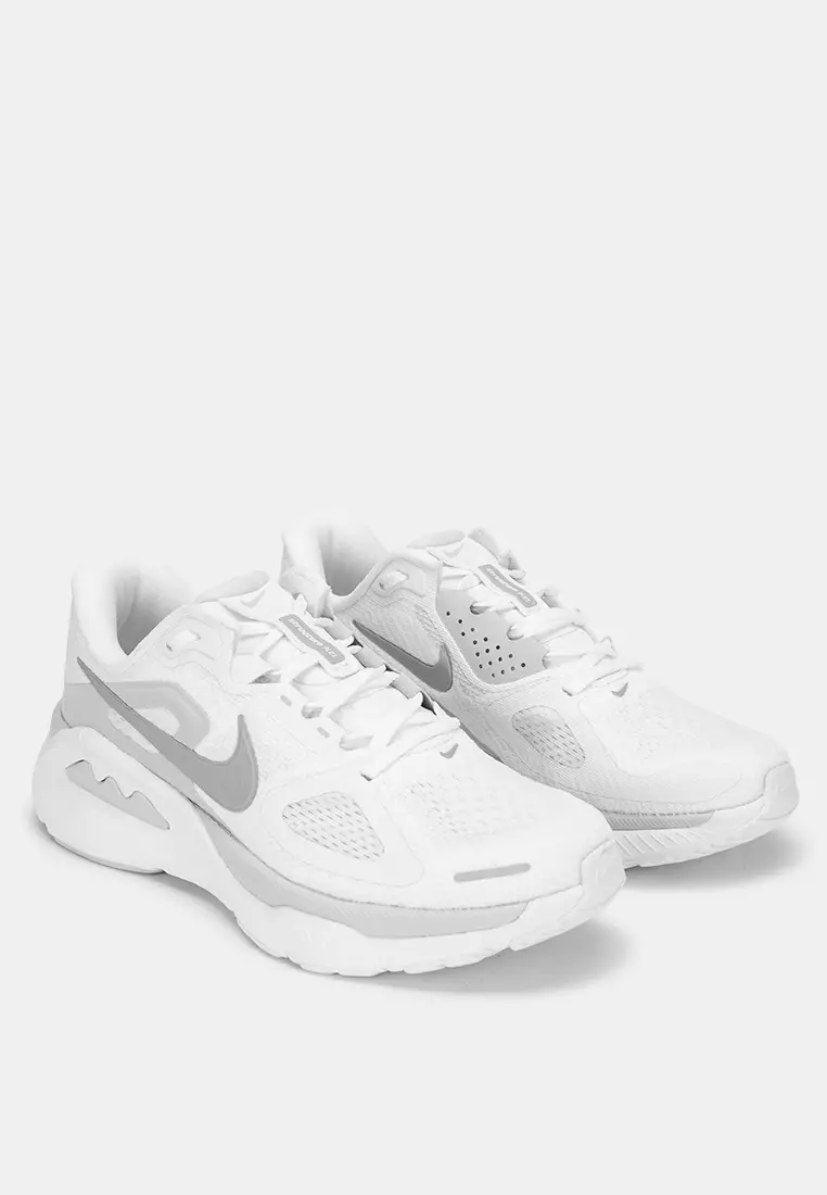 Nike Structure Plus