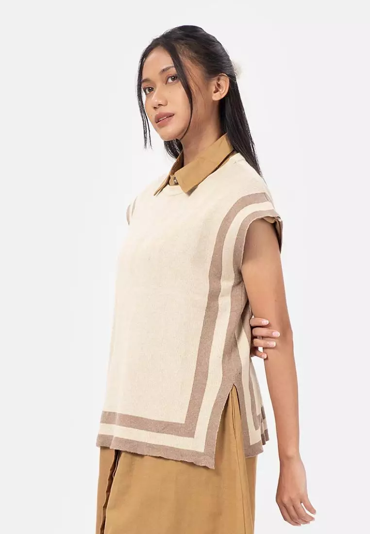 Agatha Blouse in Brown