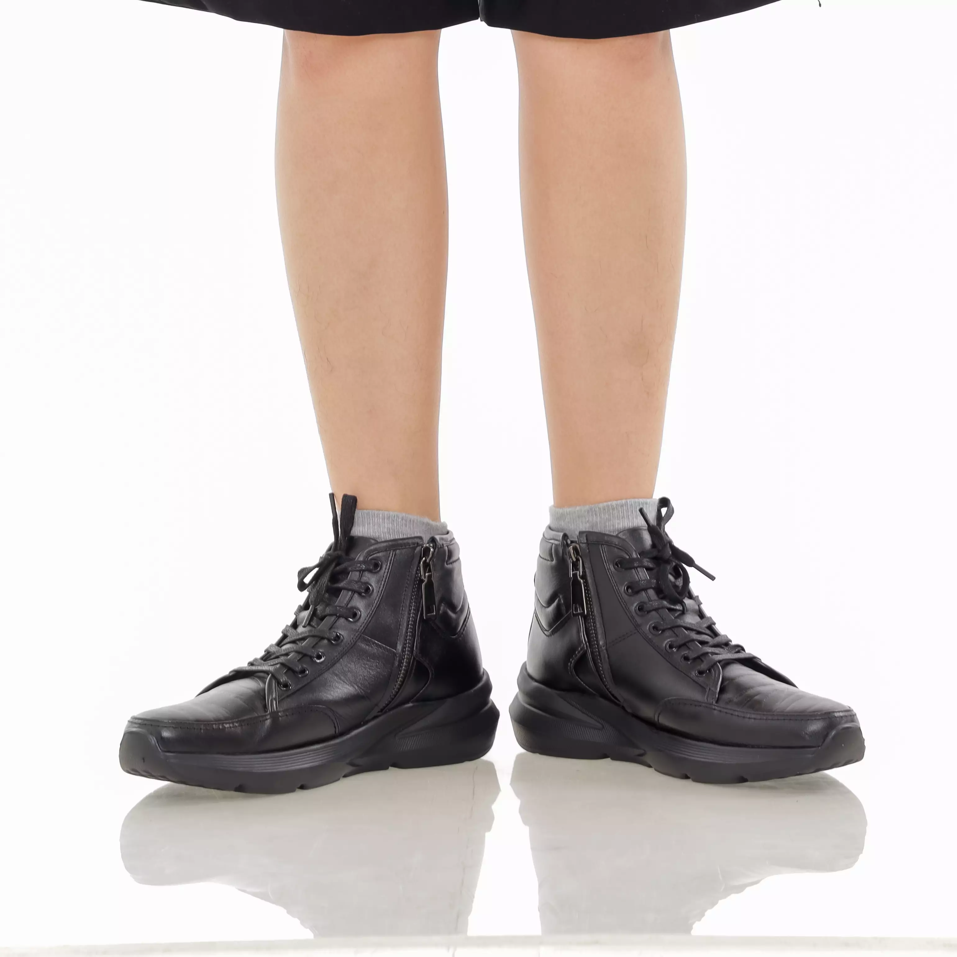 Victor Sepatu Sneakers boots Casual Kulit Asli  Pria Tali Sol Super Ringan dan empuk - Black