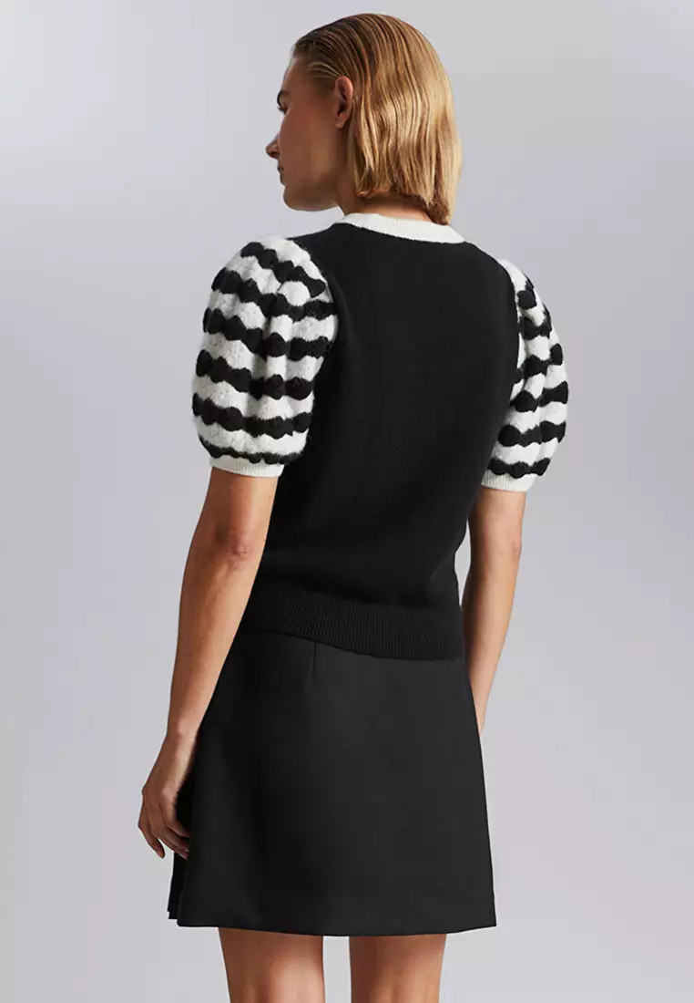 White puff cheap sleeve jumper