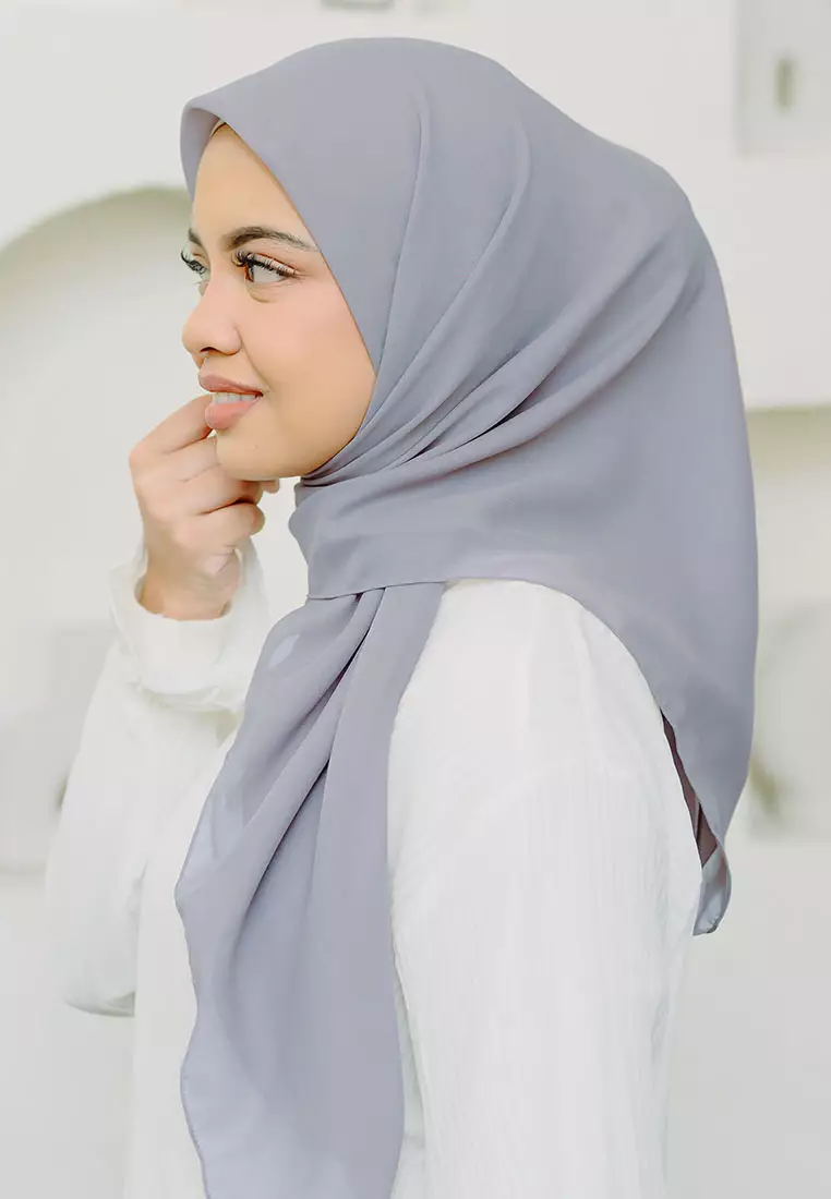Polly Cotton (Hijab Segiempat Bella Square) Medium Blue