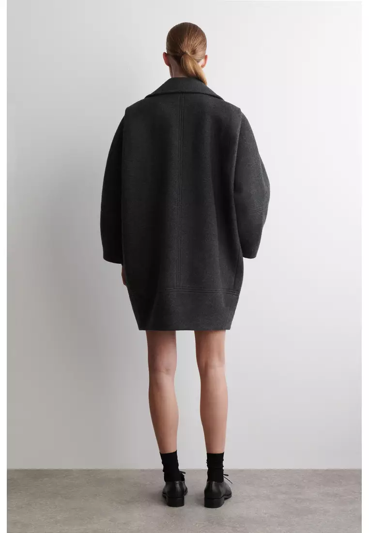 SCULPTED WOOL-BLEND COAT