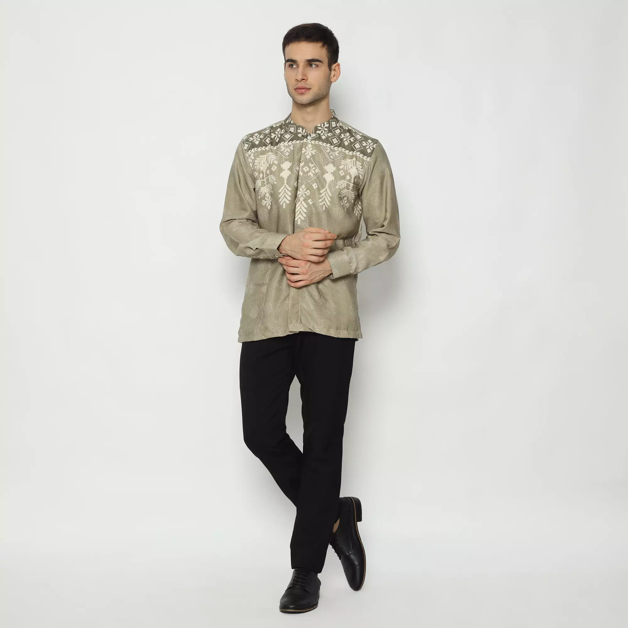 Platini Kemeja Koko Pria Lengan Panjang Katun 961304 BROWN