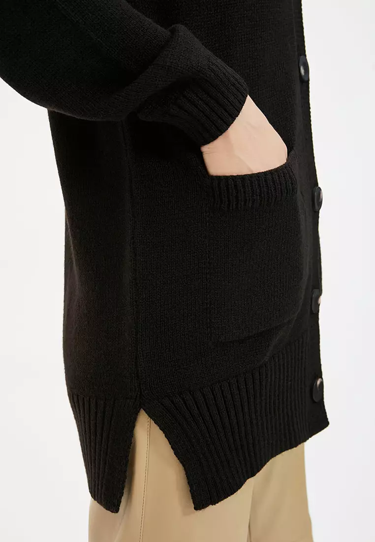 Black V-Neck Buttoned Pocket Detailed Long Knitwear Cardigan