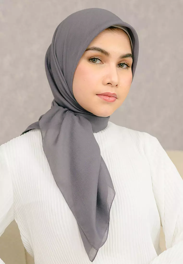 Theya Voal Square Castrol Grey NEW