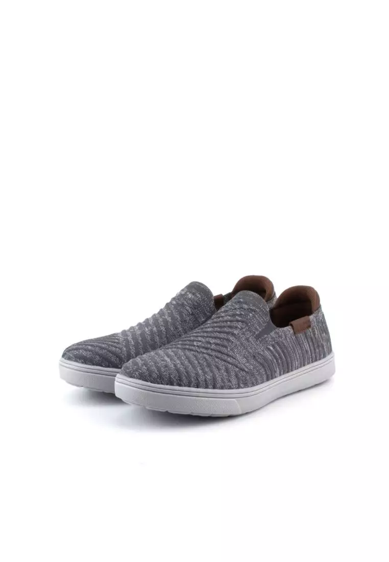 Buy LARRIE LARRIE Men Grey Classy Feet Casual Slip On Sneakers