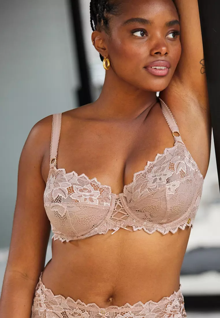 Scalopped Lace Bralette