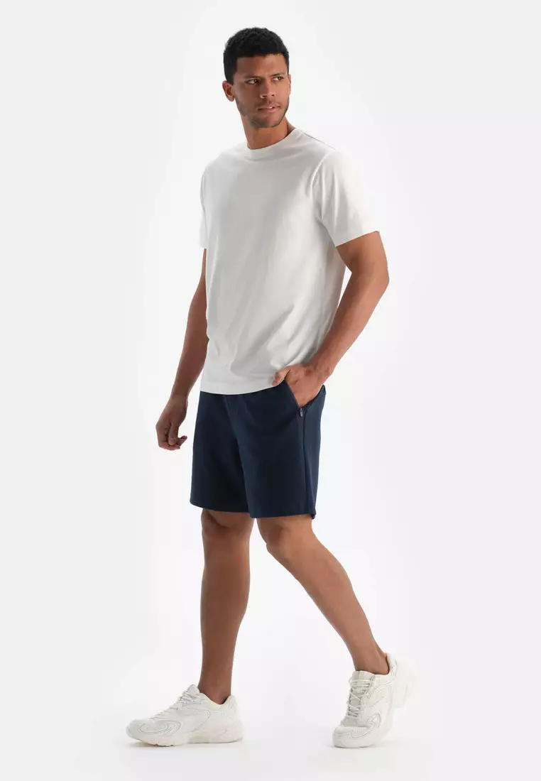 Off White T-Shirt, Wave Print, Crew Neck, Oversize, Short Sleeve Activewear for Men