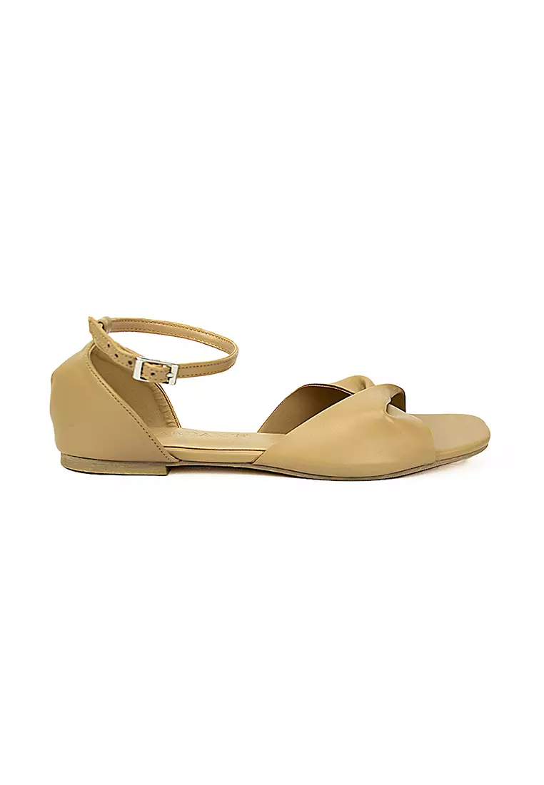 Discount on Cardam's Lifestyle  shoes - SKU: ECLA CN 00034 Beige Women's Flat Sandals