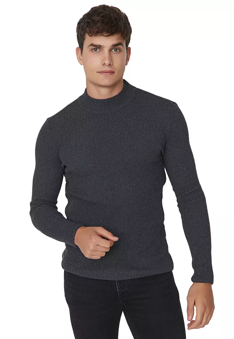 Buy Trendyol Gray Men's Slim Fit Turtleneck Turtleneck Corduroy Knit Basic  Sweater 2024 Online