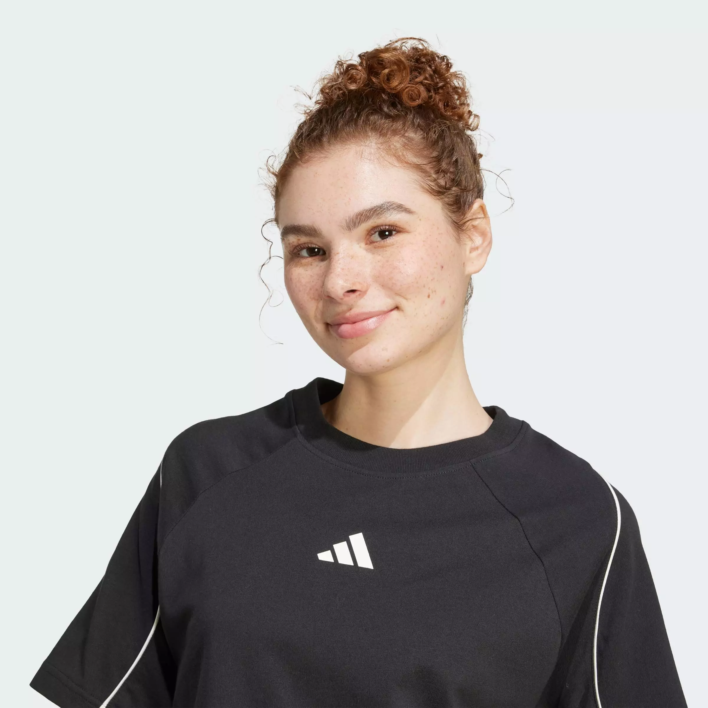 Lifestyle Stadium 3-Stripes Tee Women Black JV7009
