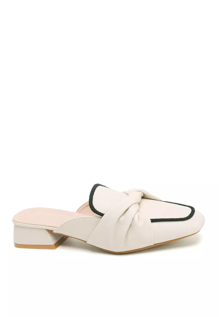 Discount on Twenty Eight Shoes  shoes - SKU: VANSA Fashion Knotted Flat Mules VSW-CVC-8
