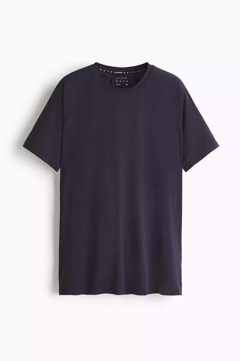 Muscle Fit Sports T-shirt with CoolMove™