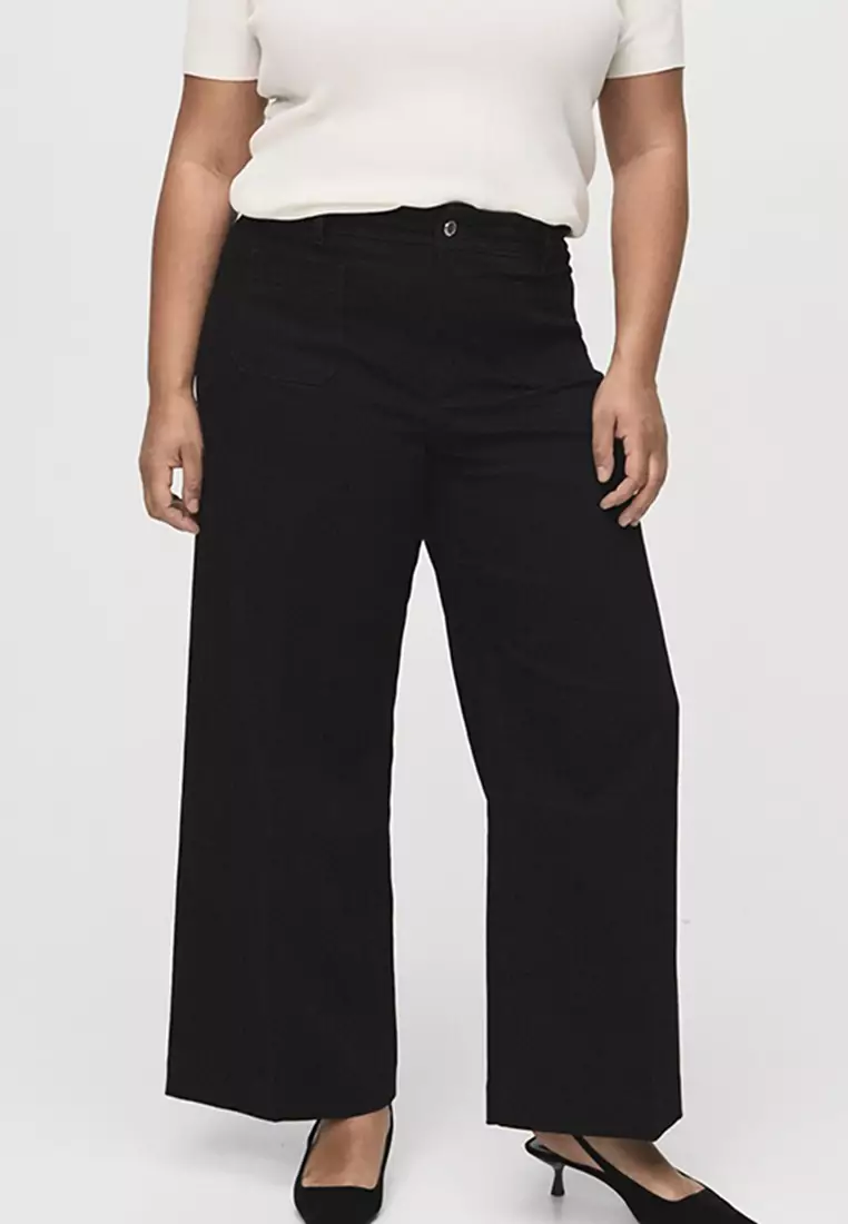 Wide-Leg Jeans With Pockets