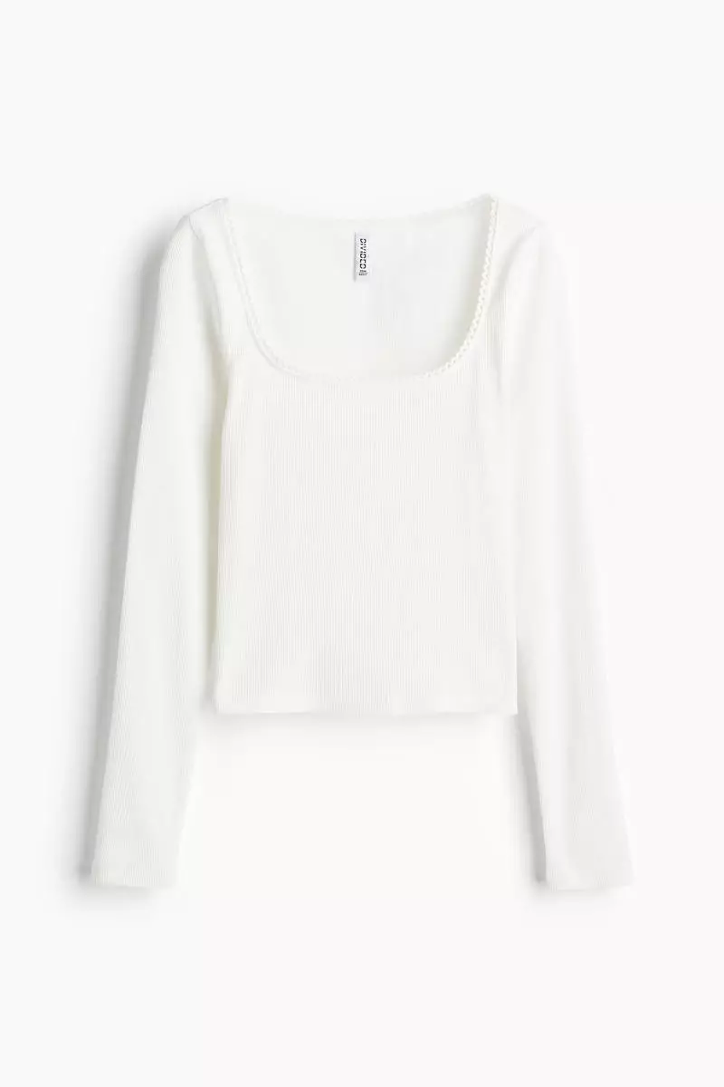 Picot-trimmed cotton top