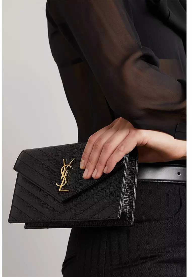 Saint laurent small monogram mattelasse leather chain wallet 2025