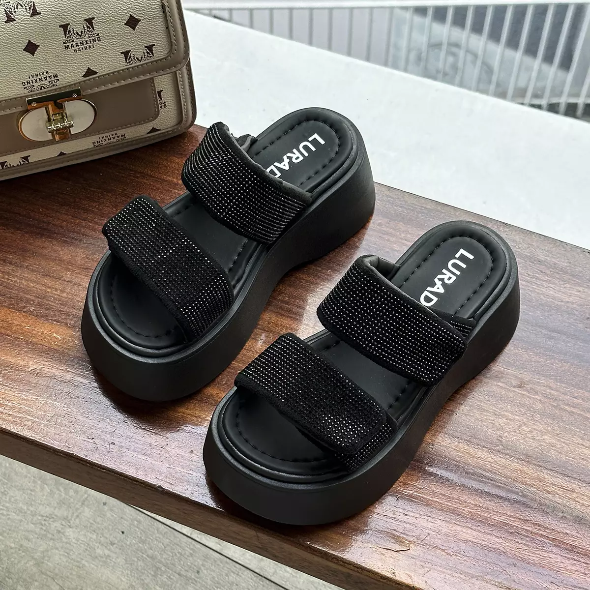 Sandal Cewek Wedges Daily Sendal Wanita Hitam Polos WL2473