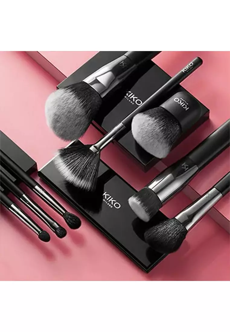 Eyes 52 Powder Shader Brush