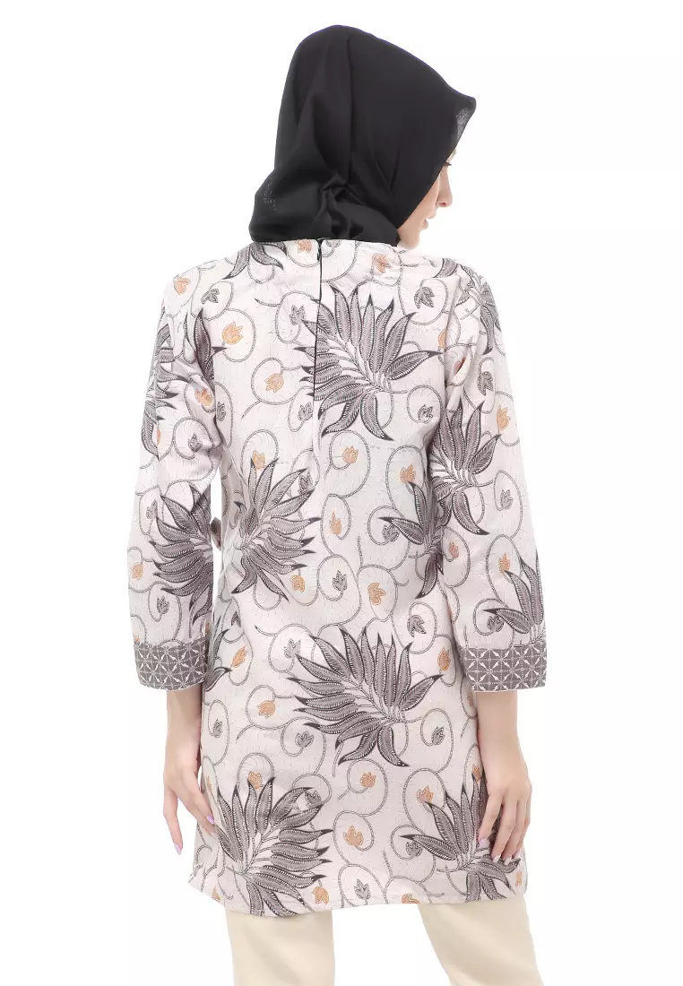 Tunik Batik Motif Daun Ulir Atasan Wanita Muslimah - Grey