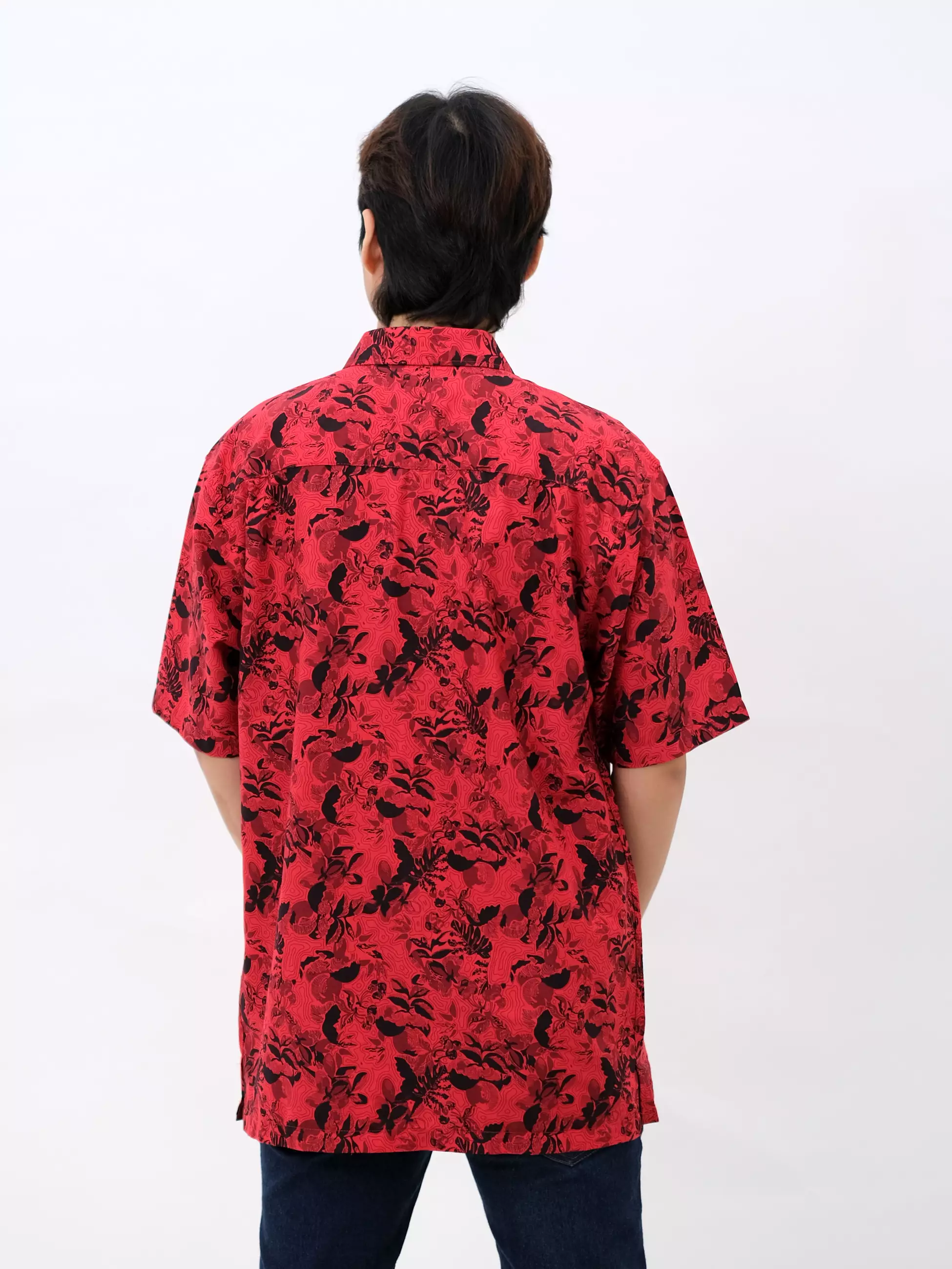 Andre Michel Kemeja Lengan Pendek Merah Motif Daun Abstrak 16767